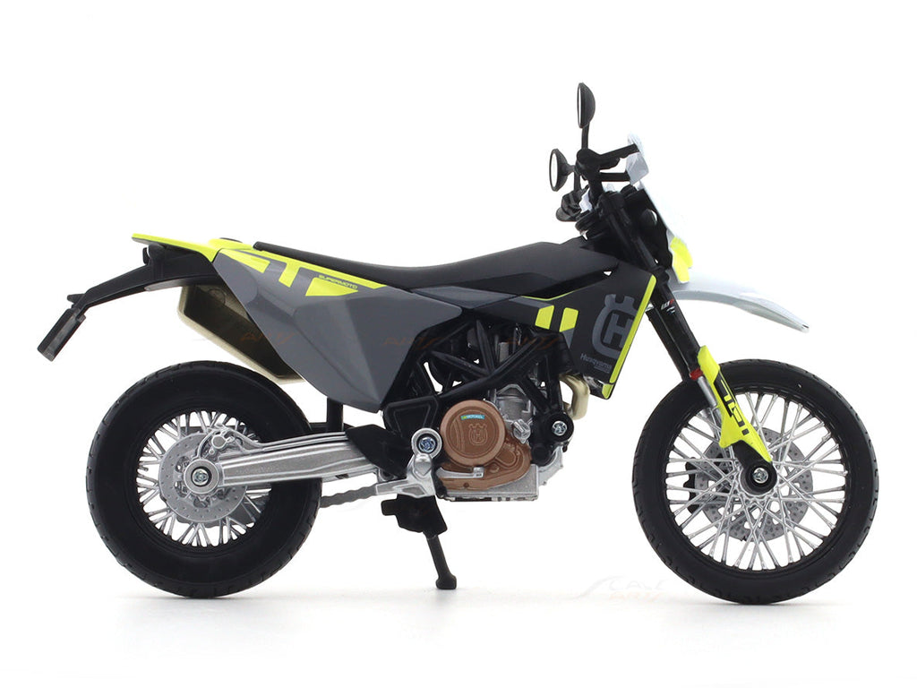 2023 Husqvarna 701 Supermoto 1:12 Maisto licensed diecast scale model bike