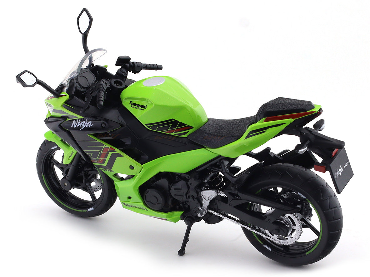 2023 Kawasaki Ninja 400 1:12 MSZ Licensed Diecast Scale Model Bike Collectible