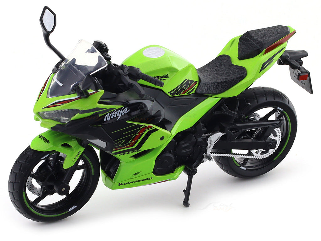 2023 Kawasaki Ninja 400 1:12 MSZ Licensed Diecast Scale Model Bike Collectible
