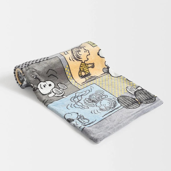 Peanuts™ Flurry Blanket Grey