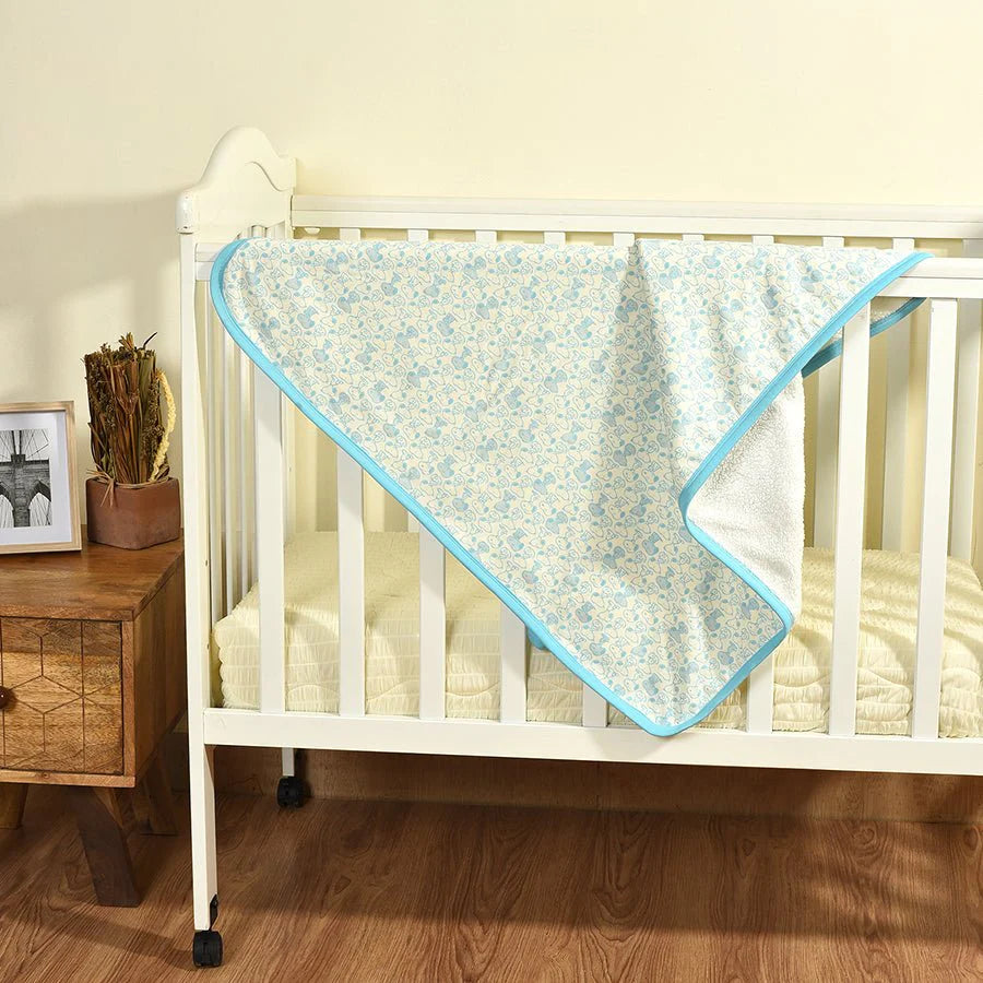 Peanuts™ Snoopy Knitted Sherpa Blanket Blue