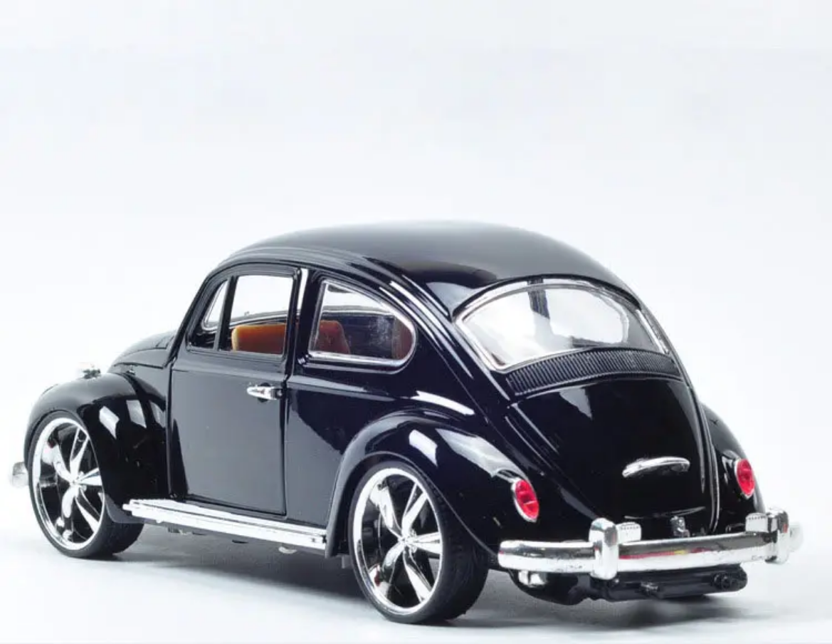 Volkswagen Beetle Metal Diecast Car 1:18 (28x11 cm)